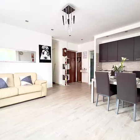 Pigneto Sun & Relax - 4 Metro Stops To Colesseum Apartamento *